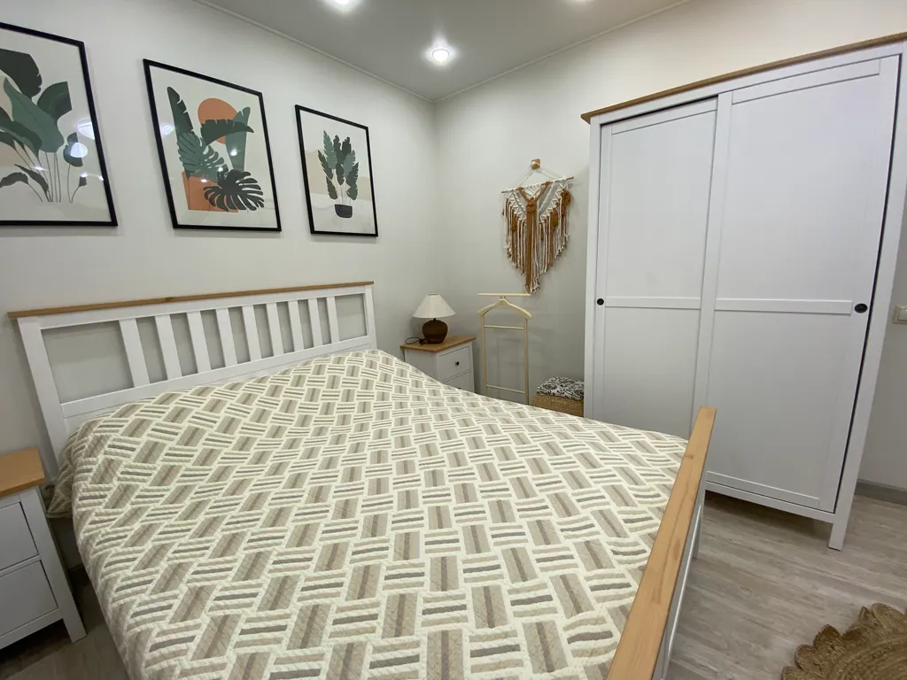 Апартамент Сканди с балконом и отдельной спальней