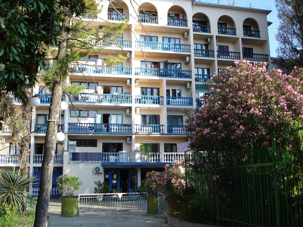 Квартира Морская Звезда к.3 - студия с 3-мя односпальными кроватями и лоджией — аренда посуточно в Лазаревское