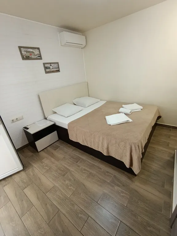 Двухместный номер стандарт с двуспальной кроватью