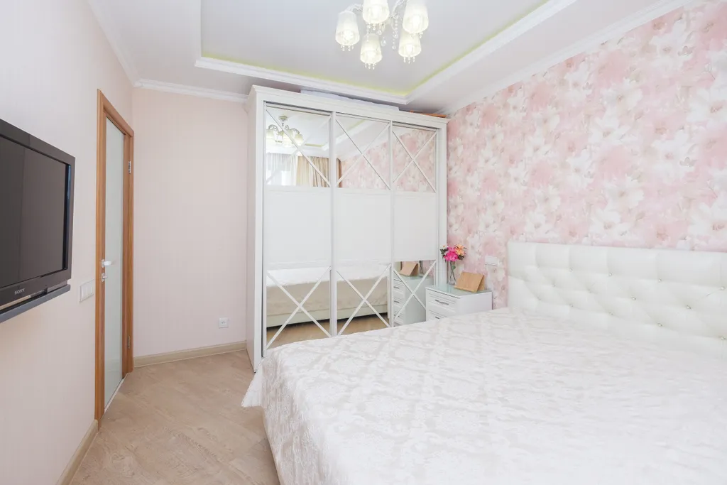 Квартира Уютная трёхкомнатная квартира на 6 человек с бесконтактным заселением — Новосибирск