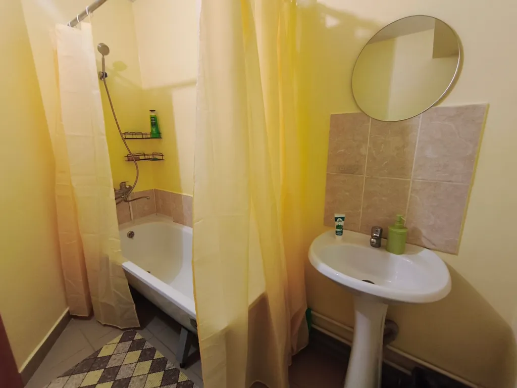 Очень тёплая, чистая, уютная квартира рядом с лесом