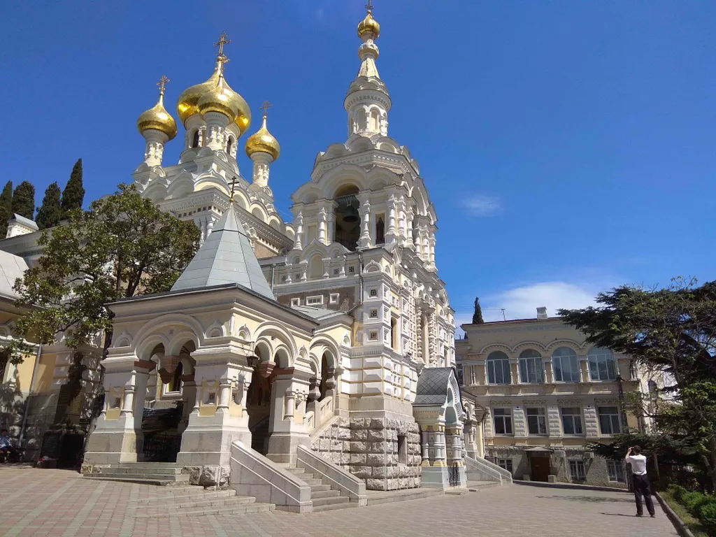 Уютная 1-комнатная квартира в центре Набережной Ялты