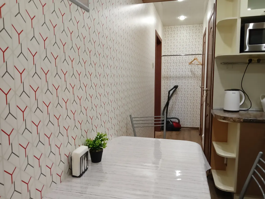 Ваш Рантье на Книповича 19 рядом с Cosmos