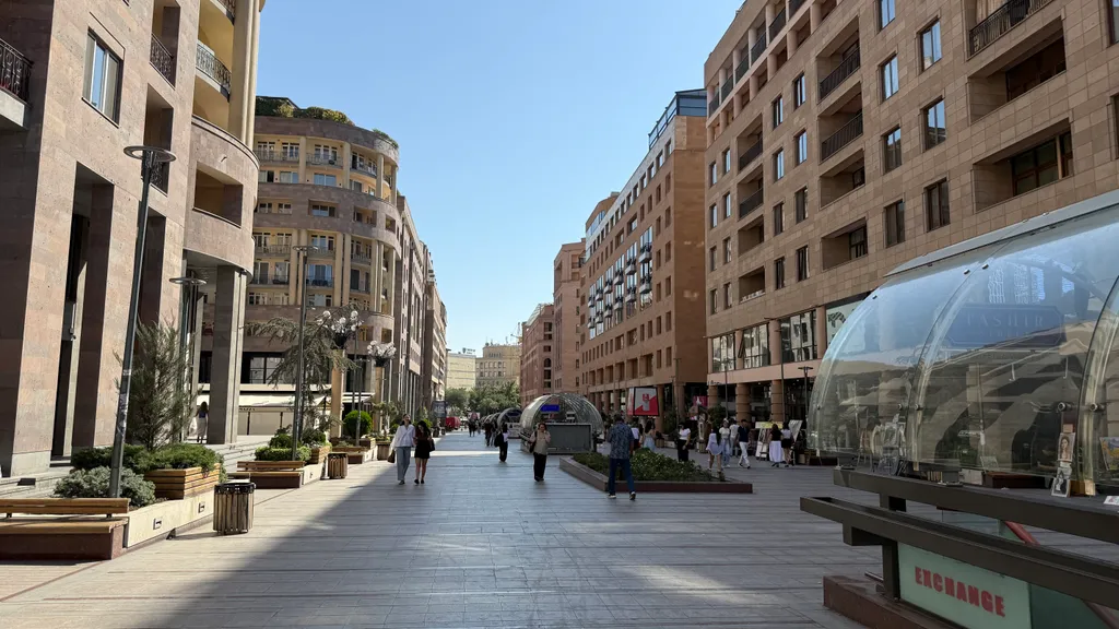 Апартамент с 2 спальнями, 2 санузлами и балконом на Северном пр