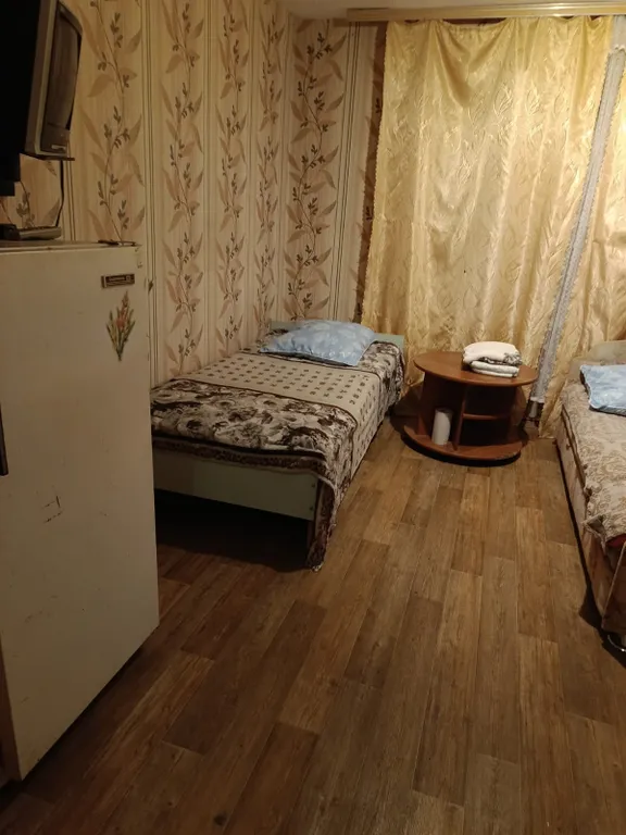 Квартира около парка, рядом озеро, магазины, остановки