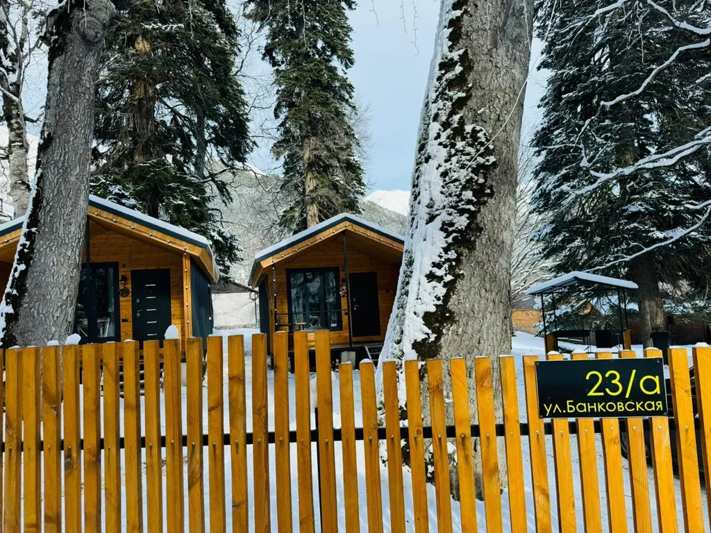 Коттедж Гостевые домики в стиле барн Hill bee — Архыз