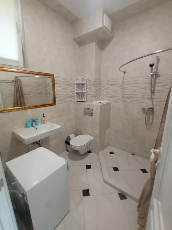 Уютная большая видовая квартира с балконом 2.2