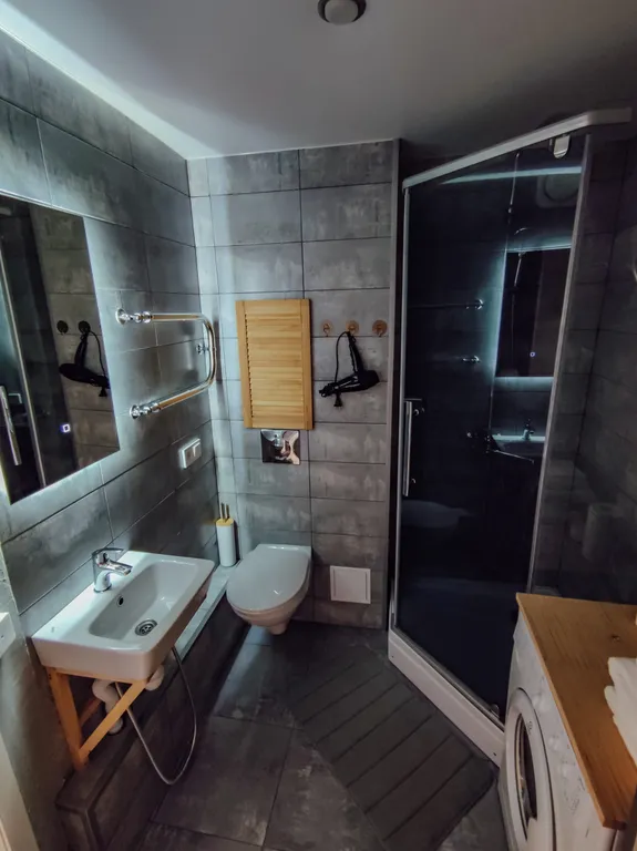 Уютная квартира в центре города с видом на гору