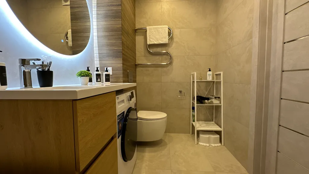 Яркий просторный апартамент около ЖД вокзала