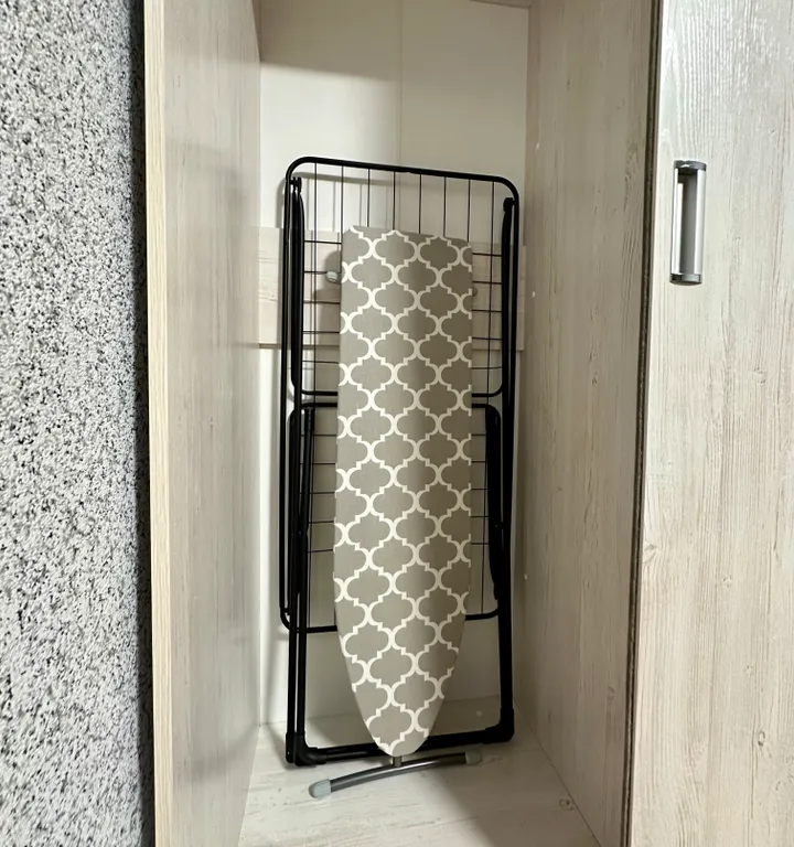 1-ая квартира в Нефтяниках с видом на Иртыш