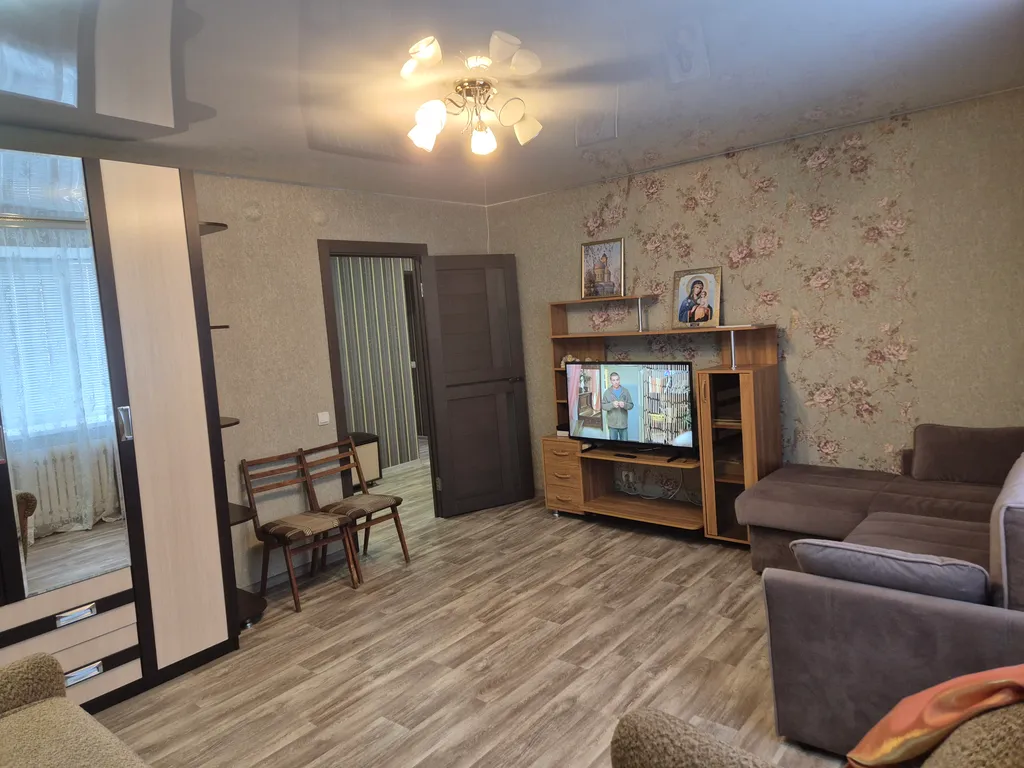 Уютная современная просторная квартира рядом с монастырем