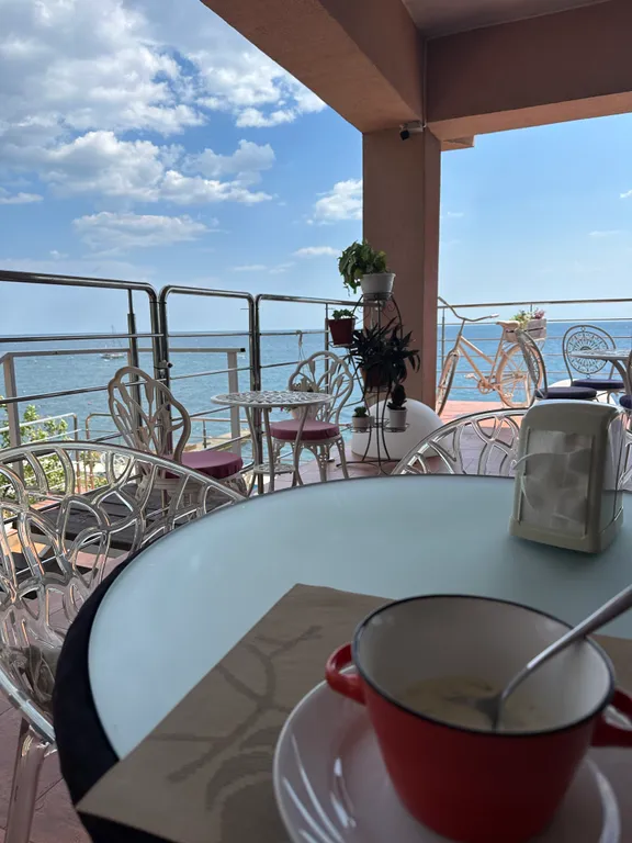 СПА «Ливадийский», ЖК Азор Уютный номер с видом на море