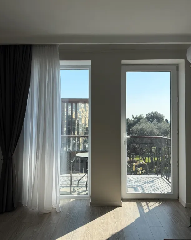 Квартира у берега Каспия, с новым ремонтом, две просторные комнаты