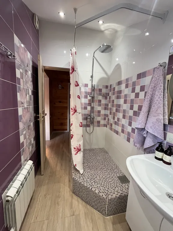 Коттедж Уютный большой дом — Шерегеш