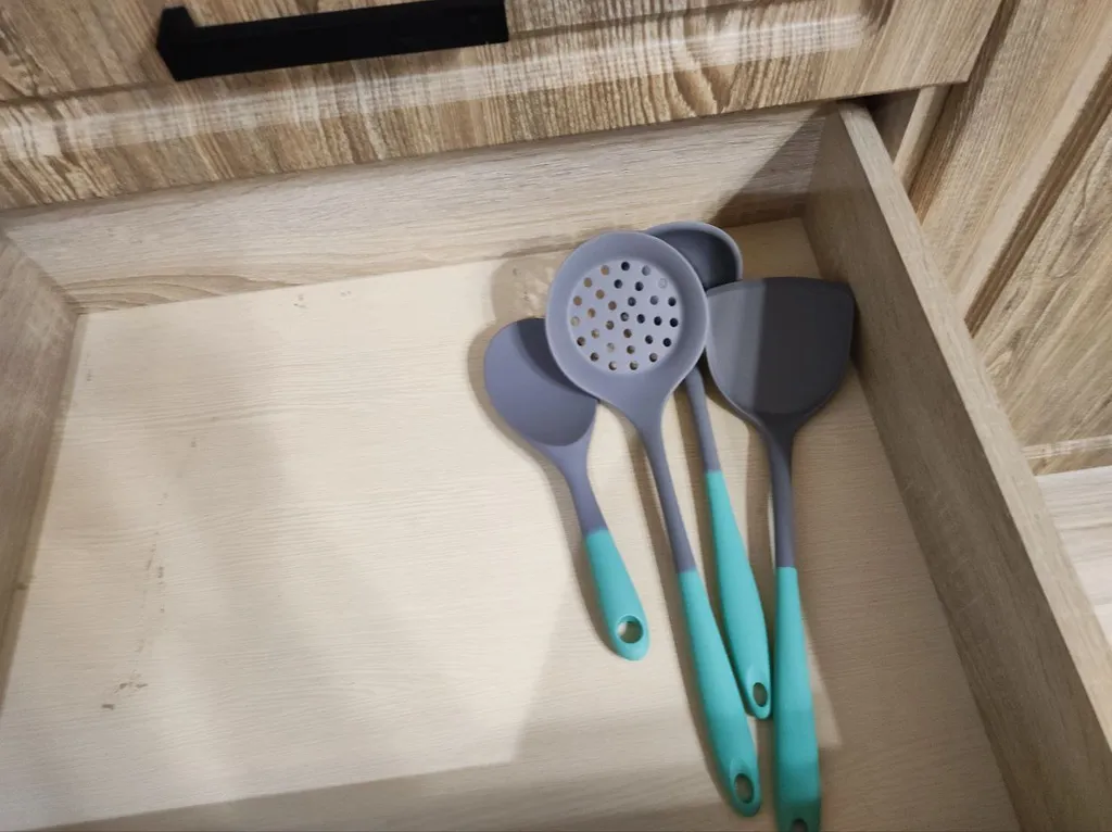 Уютная солнечная студия + спальня в 5 минутах пешком до Термы Вода