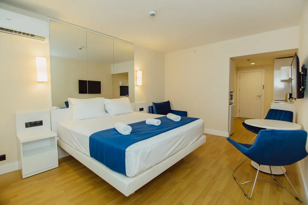 Студия на первой линии