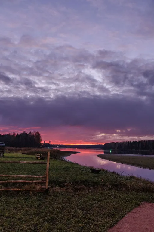 Коттедж Дом Избушка на берегу реки Свирь — Лодейное Поле