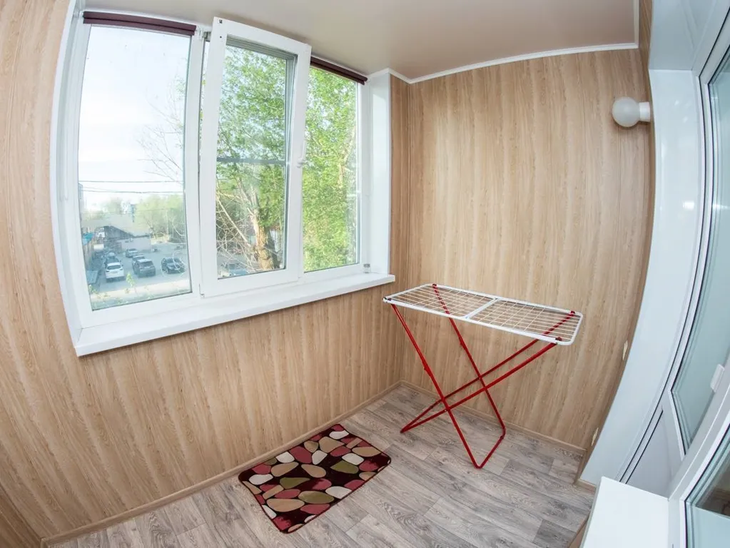 1-комнатная квартира в цeнтpe города.