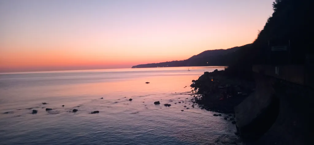 Шикарная двушка с панорамным балконом!