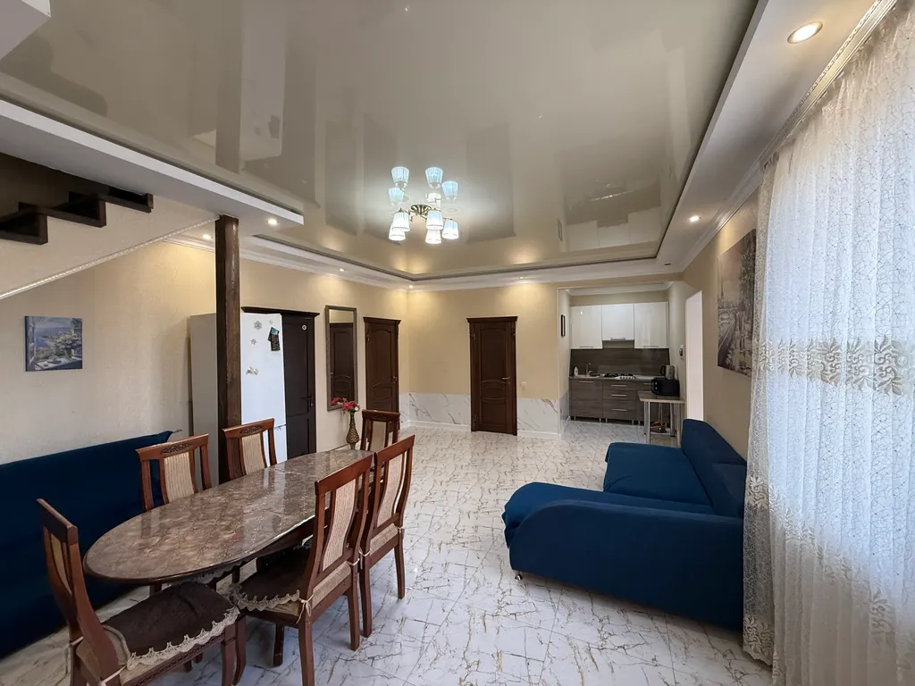 Уютный гостевой коттедж в курортной зоне города