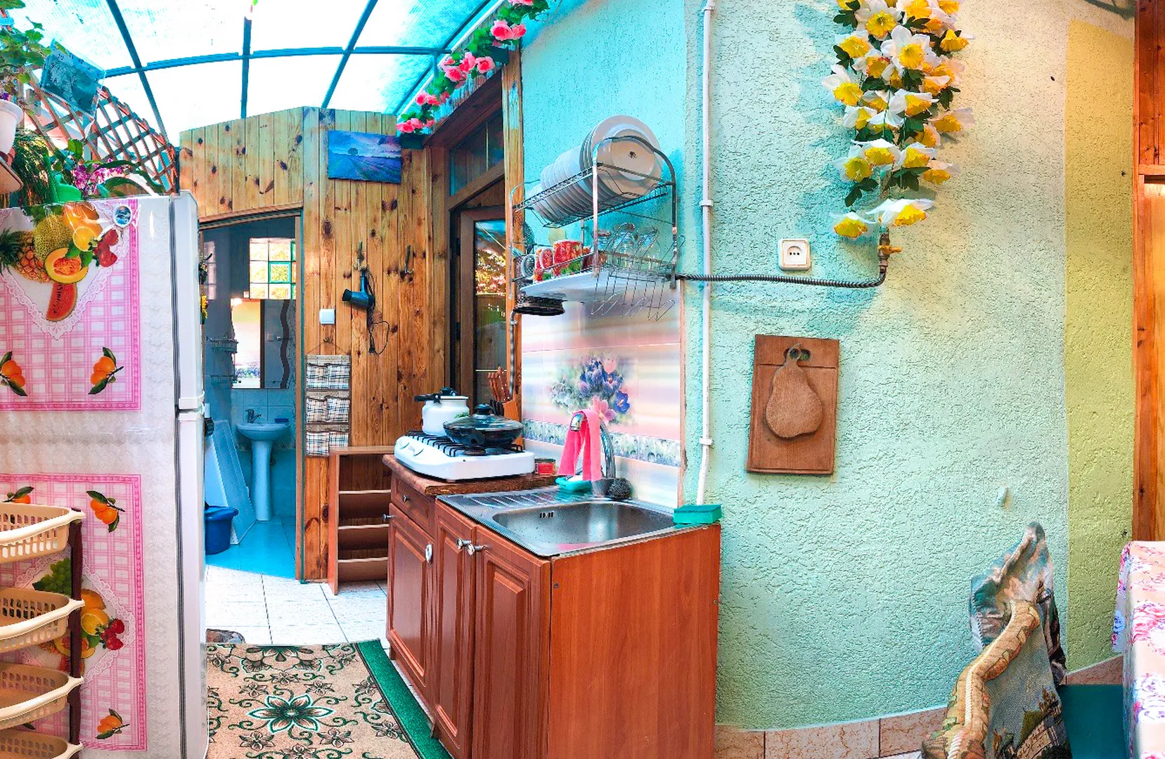 Кухня-столовая-терраса на свежем воздухе