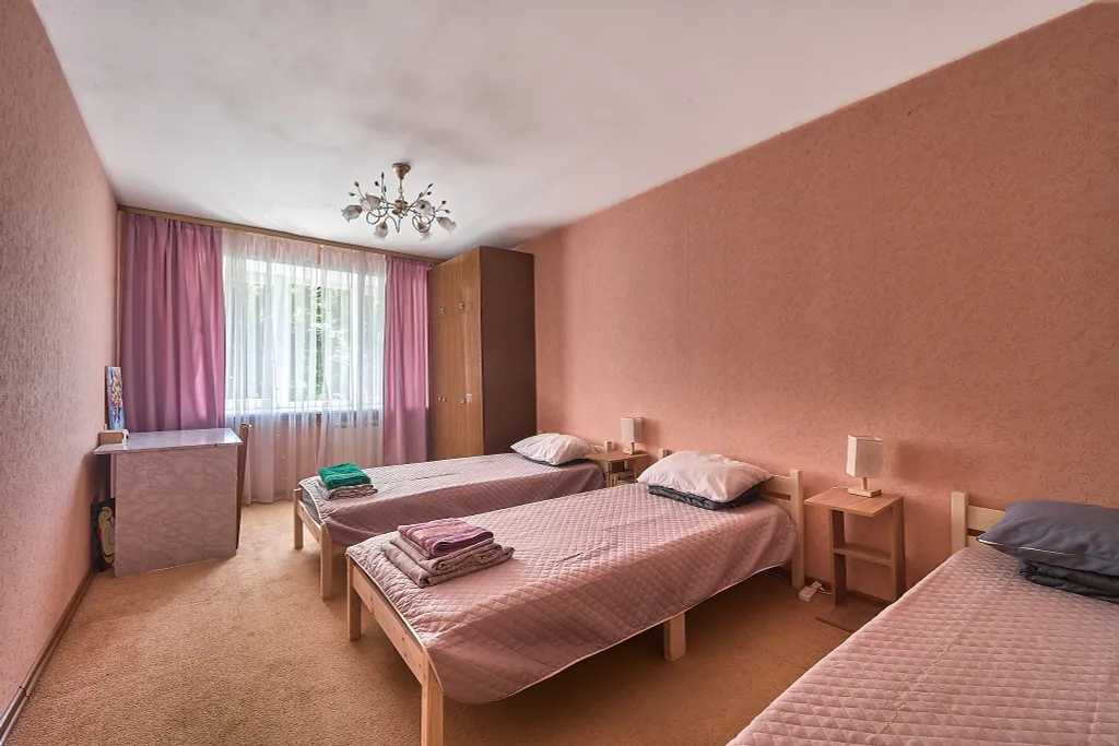 Уютная двухкомнатная квартира экономкласса — аренда посуточно в Обнинск