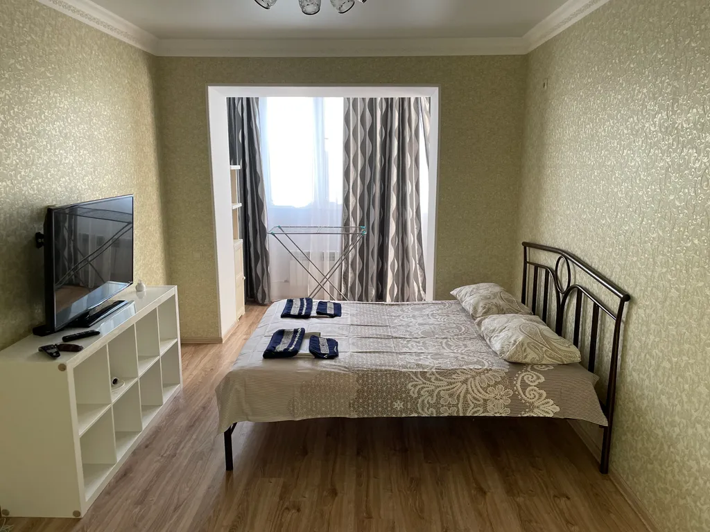 Уютная квартира — аренда посуточно в Ейск