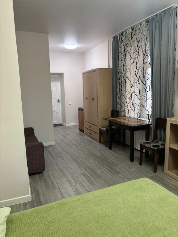 Удобная комната со всеми удобствами в центре города с евроремонтом