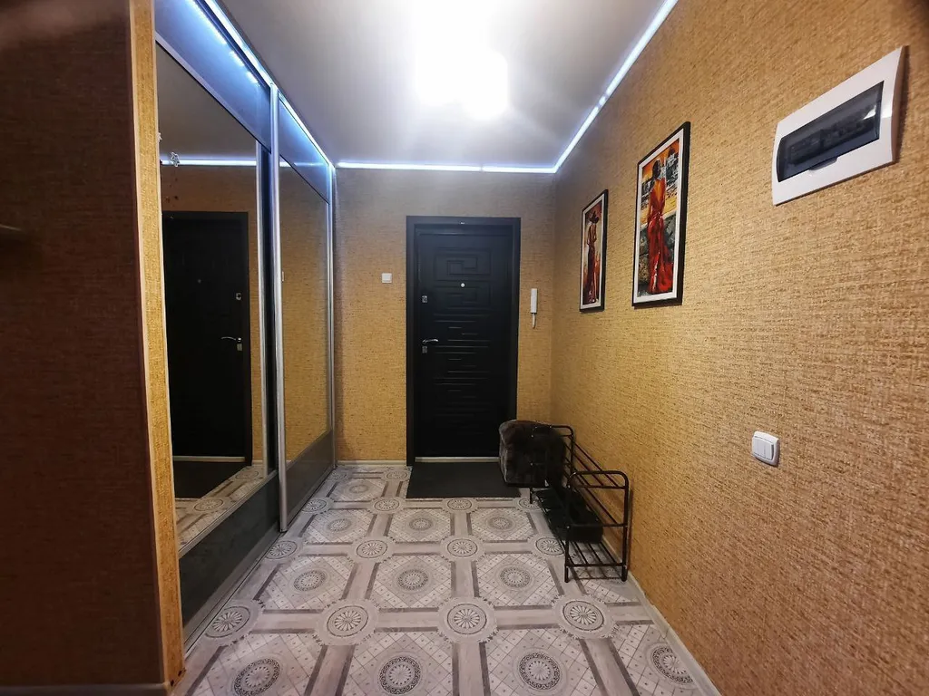 Яркая квартирка