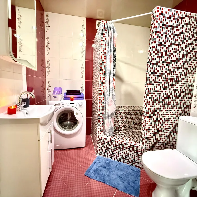 Большая квартира у Мамаева Кургана 3 лоджии