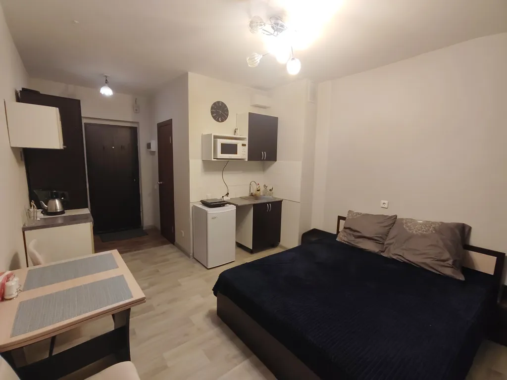 Квартира Студия с хорошей локацией — аренда посуточно в Новосибирск