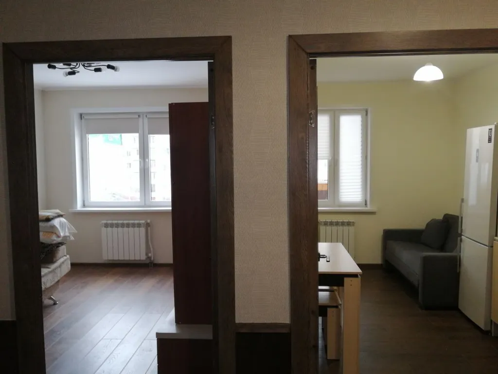 Современная квартира в хорошем районе, недалеко от станции метро