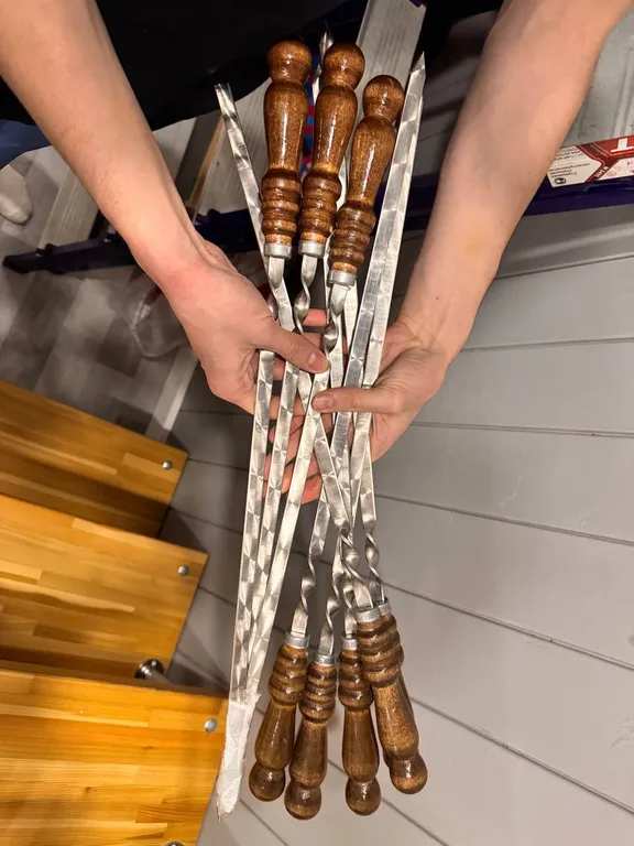 Дом с видом на море в лесу