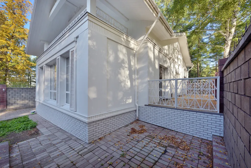 Дом у озера Банное