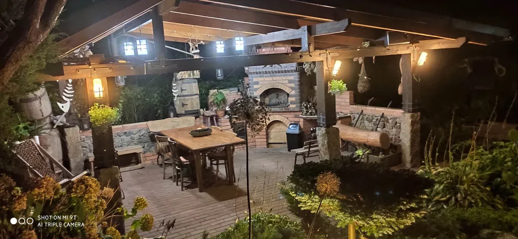 Студия с видом на сад