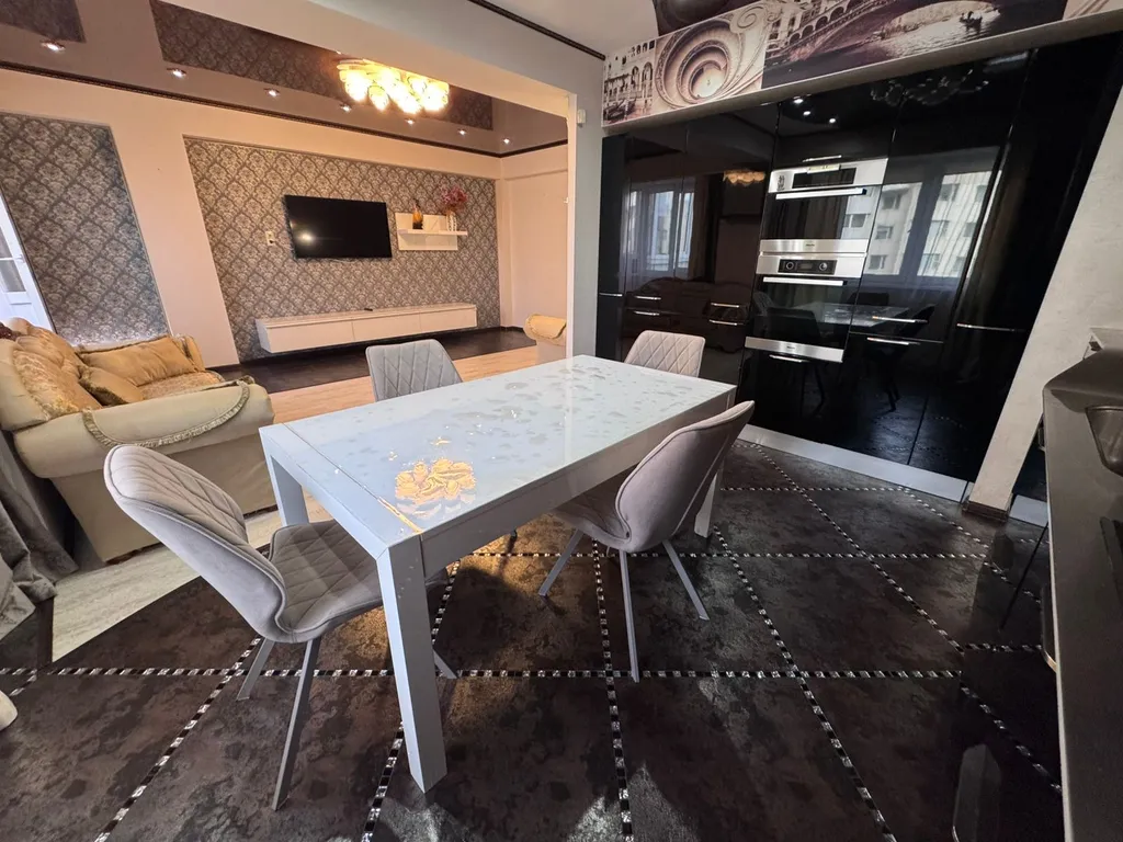 Вместительная квартира — аренда посуточно в Южно-Сахалинск