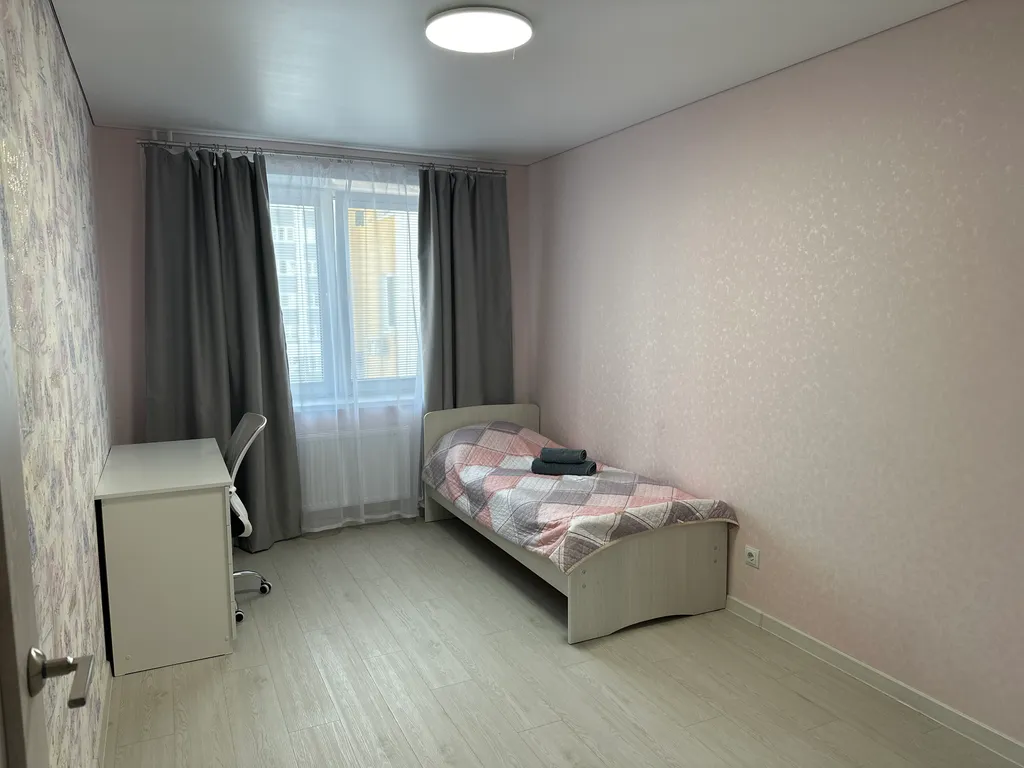 Квартира Трехкомнатная, просторная и чистая квартира в новом доме — Уфа