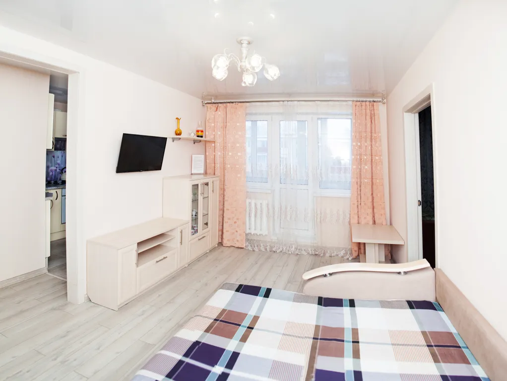 2-комнатные апартаменты после ремонта, все новое, в центре Раменского.