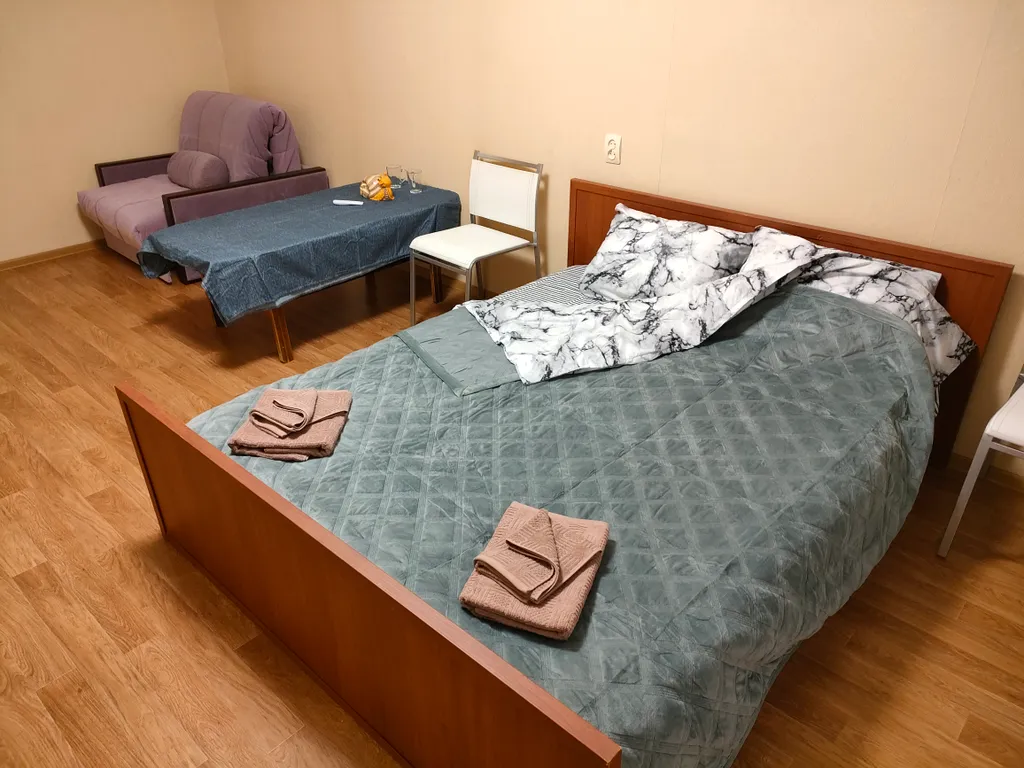 Двухкoмнaтнaя кваpтиpa в центре Сaмаpы