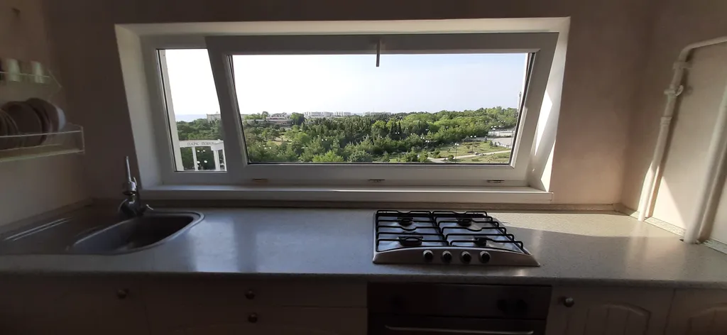 Уютная квартира с шикарным видом на море и парк с фонтанами