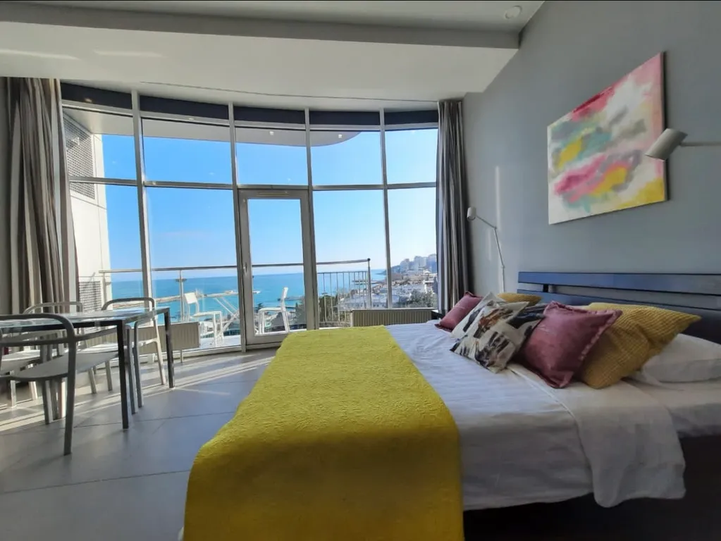 Апартаменты с видом на море на набережной Ялты в ЖК Бригантина