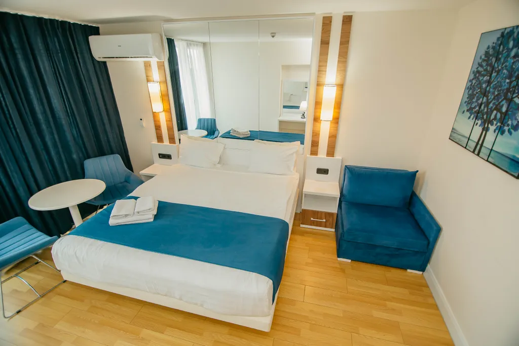 Студия с видом на море