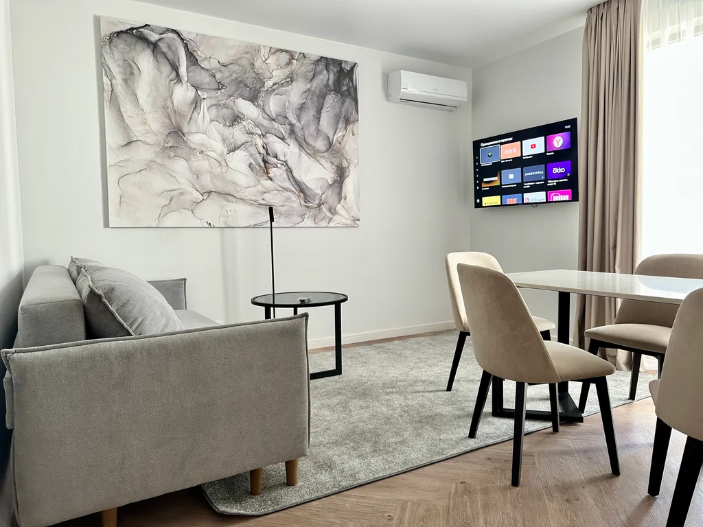 Апартамент делюкс  в резиденции Европа с бассейном