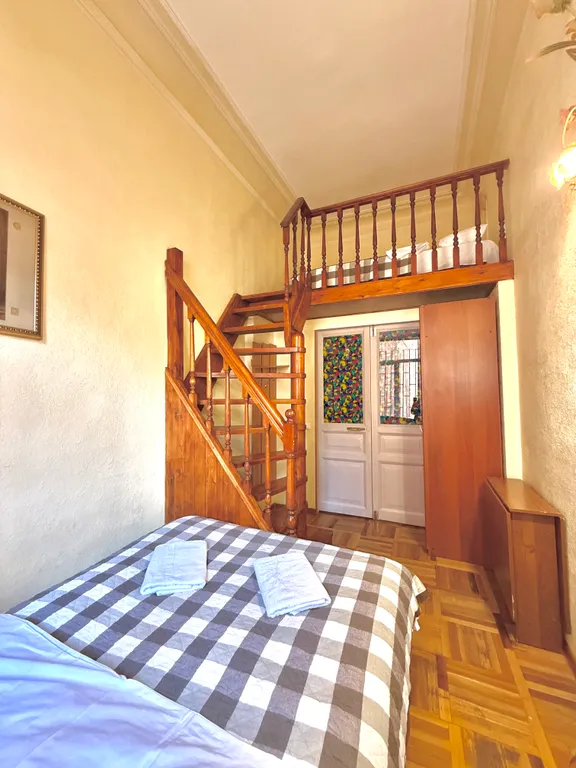 Просторная квартира в центре Санкт-Петербурга