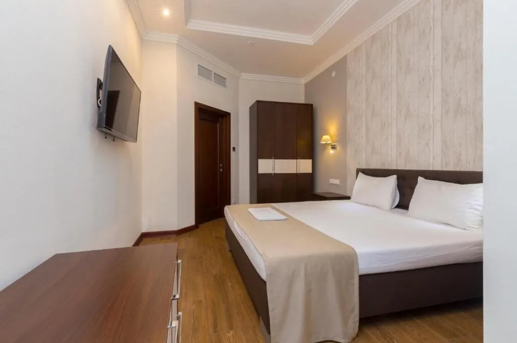 Квартира Люкс двухкомнатный — аренда посуточно в Гагра