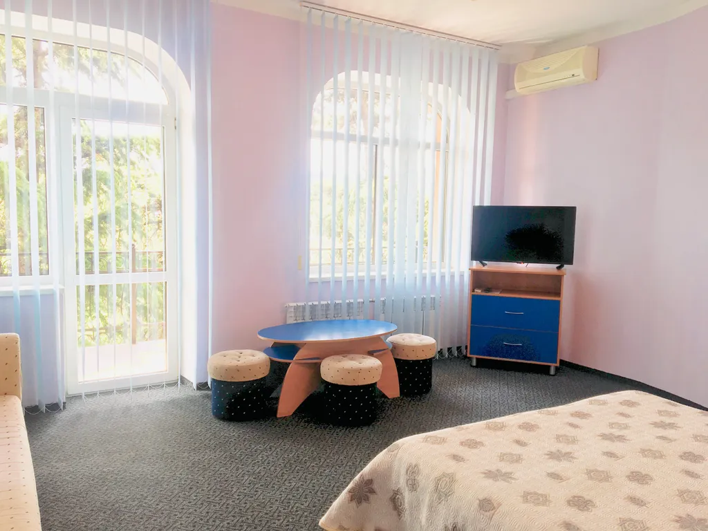 Квартира Комната — аренда посуточно в Алушта