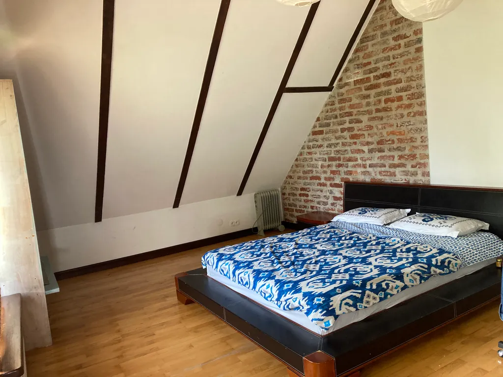 Дом с пляжем у моря