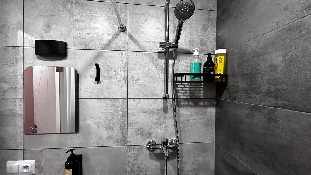 Рядом с метро Заельцовская