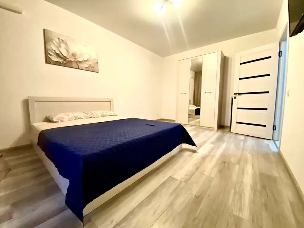 Панорамный огромный 2-х комнатный номер в новом ЖК, парковка