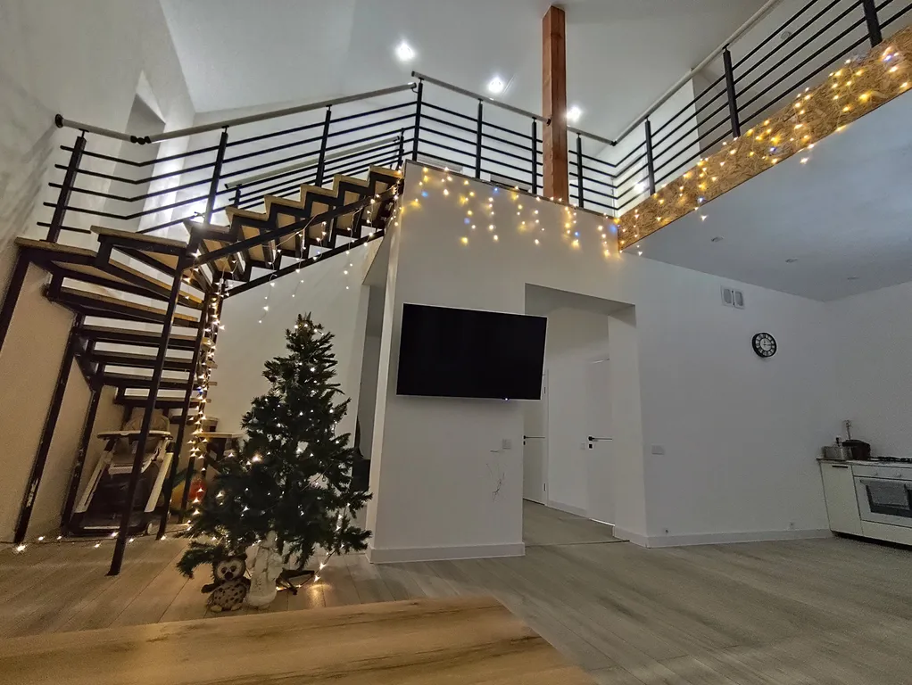 Большой дом с новым ремонтом